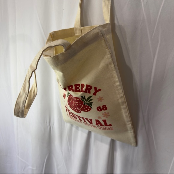 Farmers Market Cream Tote Bag 14” x 11” x .5” NWOT - Picture 8 of 11